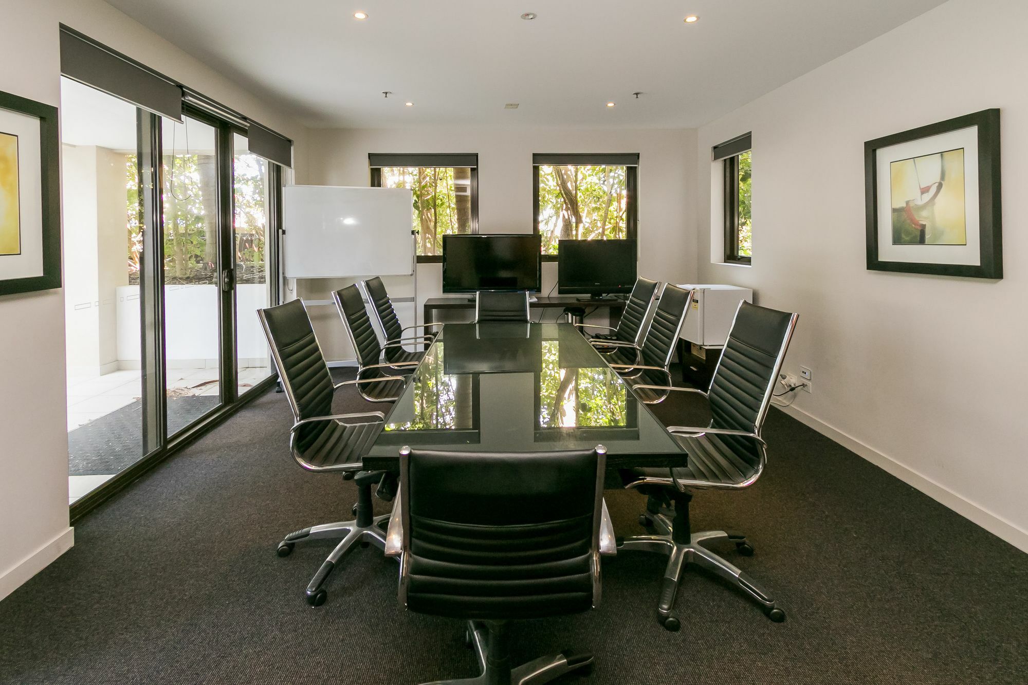 Grand Mercure Allegra Харві-Бей Екстер'єр фото Boardroom at the University of Waikato