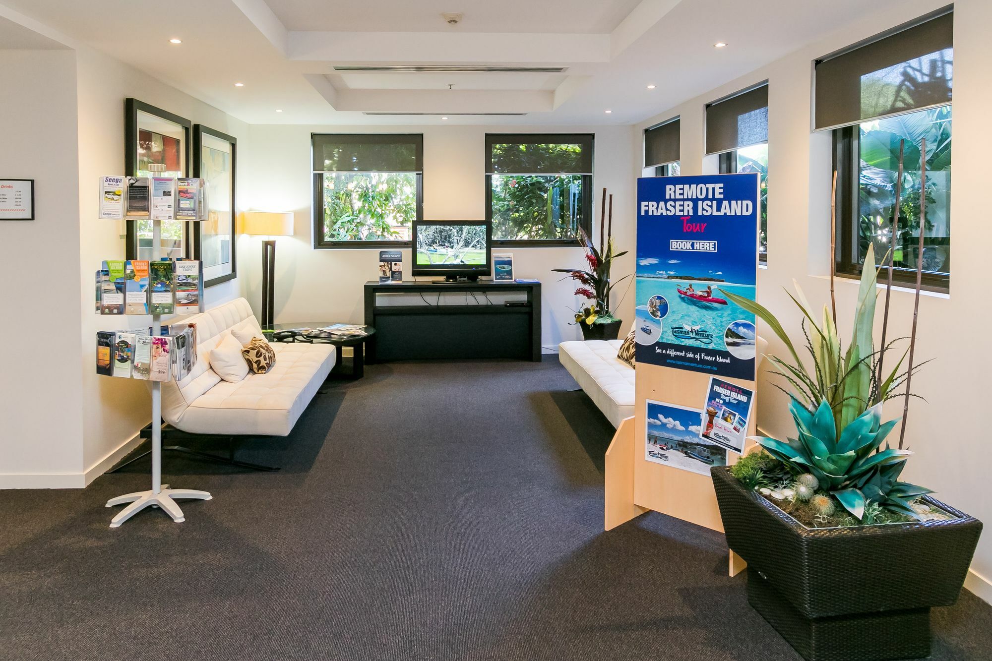 Grand Mercure Allegra Харві-Бей Екстер'єр фото Fraser Island Visitor Centre
