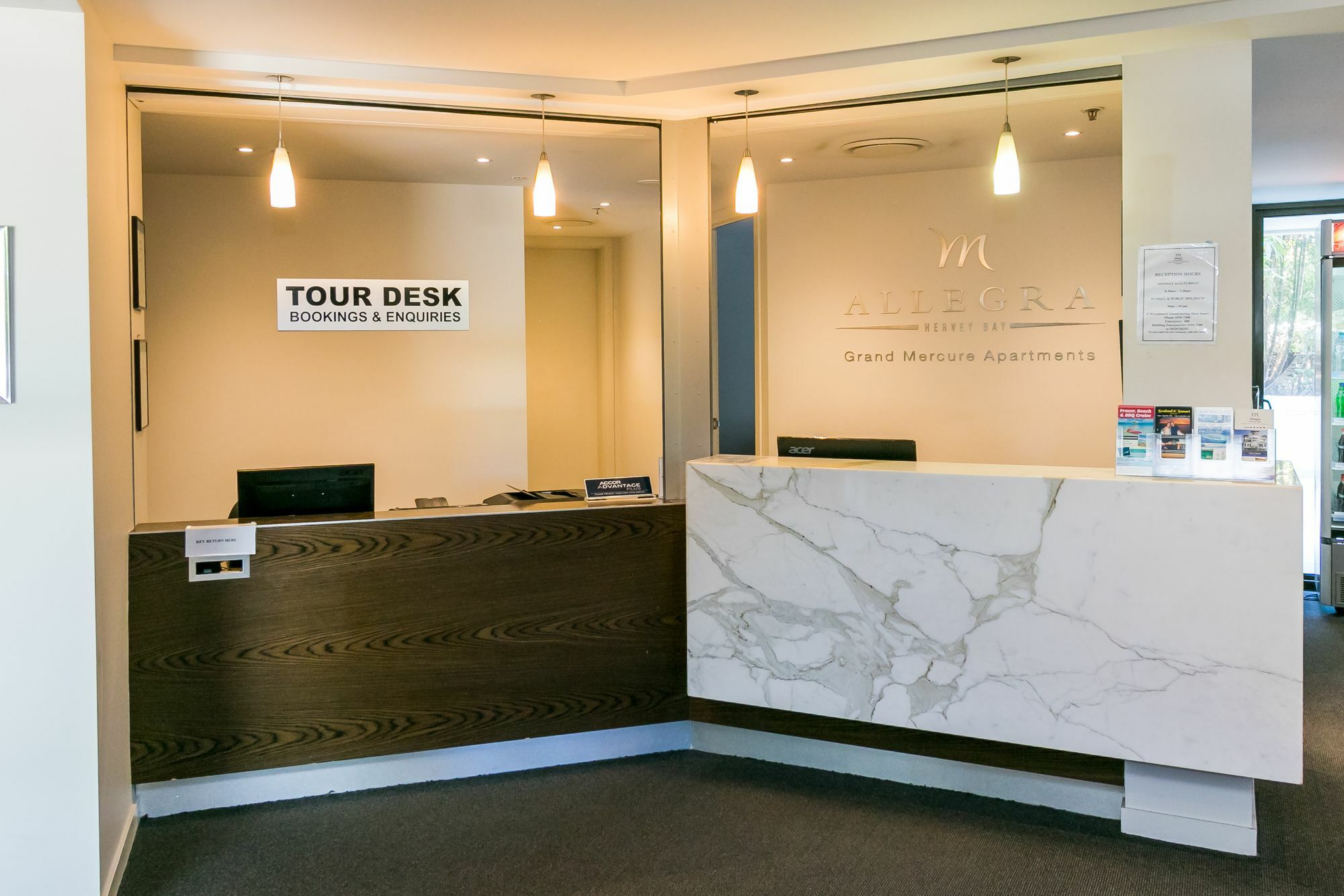 Grand Mercure Allegra Харві-Бей Екстер'єр фото Tour Desk at the National Museum of the United States Army